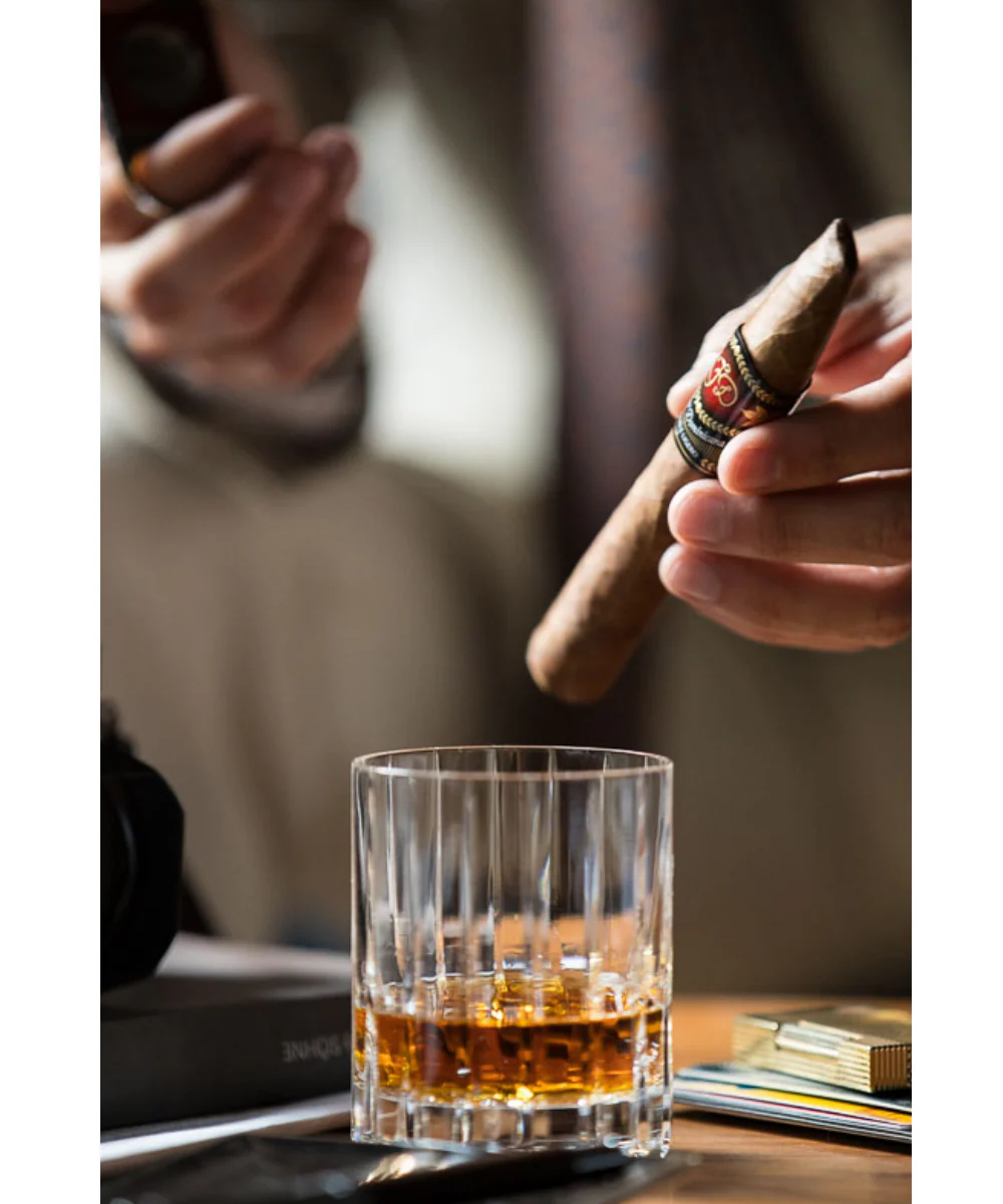 La Flor Dominicana Double Ligero Chisel Cigar - Image 2